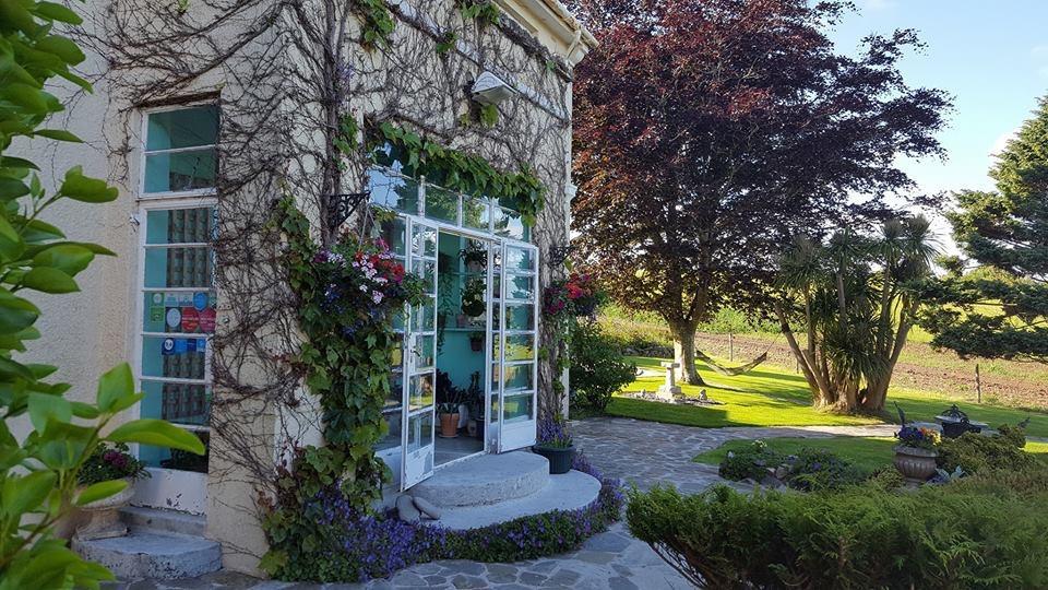 Bed and Breakfast Wychwood House Penally Экстерьер фото